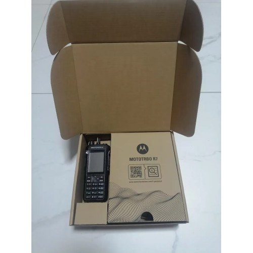 New Original Handheld Radio Motorola R7 Walkie Talkie Long Range DMR Amateur Radio Motorola Two Way Radio UHF VHF R7