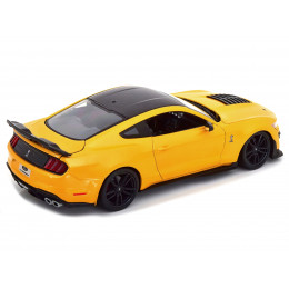 2020 Ford Mustang Shelby GT500 Yellow with Black Top 