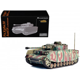 Germany Pz.Kpfw.IV Ausf.H with Schurzen Tank #823 