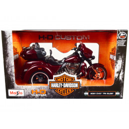 2021 Harley Davidson CVO Tri Glide Motorcycle Dark Red Metallic 