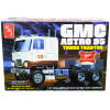 Skill 3 Model Kit GMC Astro 95 Truck Tractor