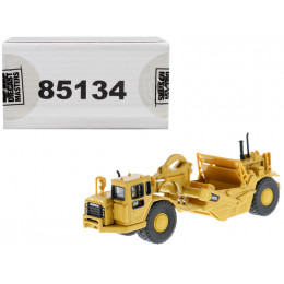 CAT Caterpillar 627G Wheeled Scraper Tractor with Operator 
