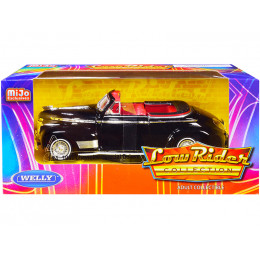1941 Chevrolet Special Deluxe Convertible Black with Red Interior 