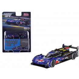 Cadillac V-Series.R #2 Earl Bamber - Alex Lynn - Richard Westbrook 