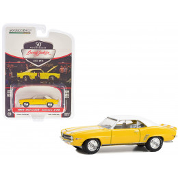1969 Chevrolet Camaro Z/28 Daytona Yellow with White Stripes Top and Interior (Lot #1043) Barrett Jackson 