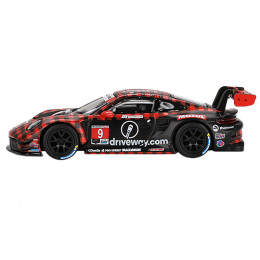 Porsche 911 GT3 R #9 Klaus Bachler - Patrick Pilet - Laurens Vanthoor 
