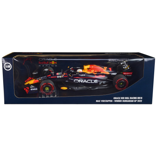 Red Bull Racing RB18 #1 Max Verstappen 