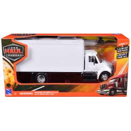 International 4200 Box Truck White 