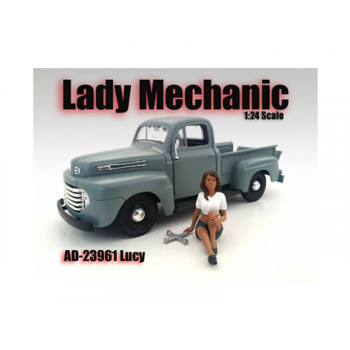 Lady Mechanic Lucy Figurine for 1/24 Scale Models by American Diorama