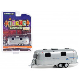 1973 Airstream Ambassador International Land Yacht Travel Trailer Silver Metallic 