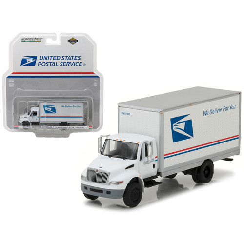 2013 International Durastar Box Truck 