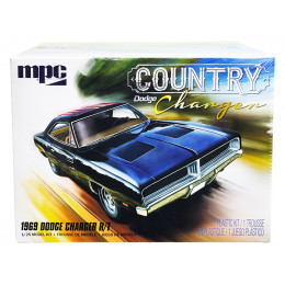 Skill 2 Model Kit 1969 Dodge Charger R/T 