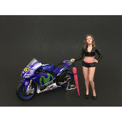 Umbrella Girl II Figure For 1:24 Scale Models by American Diorama