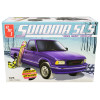Skill 2 Model Kit 1995 GMC Sonoma SLS Pickup Truck with Snowboard and Boots 1/25 Scale Model by AMT