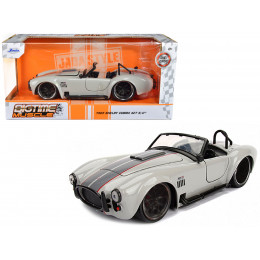 1965 Shelby Cobra 427 S/C Grey 1/24 Diecast Model Car by Jada