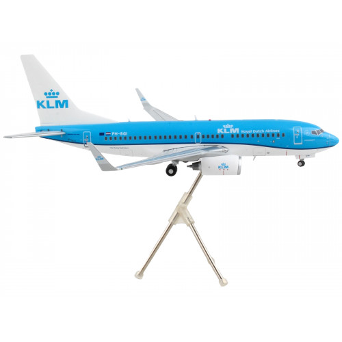 Boeing 737-700 Commercial Aircraft 