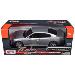 2011 Dodge Charger R/T Hemi Silver 1/24 Diecast Model Car by Motormax