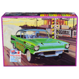 Skill 2 Model Kit 1957 Chevrolet Bel Air 