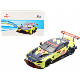 Porsche Aston Martin Vantage AMR #98 Marcos Gomes - Paul Dalla Lana - Nicki Thiim 
