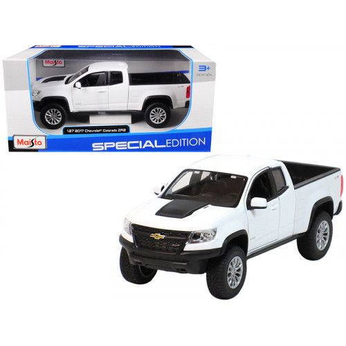 2017 Chevrolet Colorado ZR2 Pickup Truck White 1/27 Diecast Model Car by Maisto