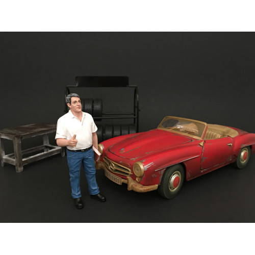 Mechanic Manager Tim Figure For 1:24 Scale Models by American Diorama