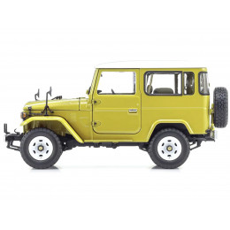 Toyota Land Cruiser 40 Van RHD (Right Hand Drive) Yellow 1/18 Diecast Model Car by Kyosho