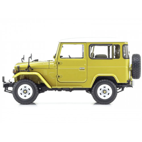 Toyota Land Cruiser 40 Van RHD (Right Hand Drive) Yellow 1/18 Diecast Model Car by Kyosho