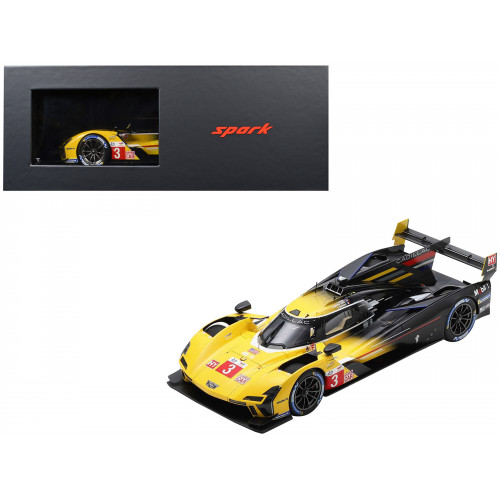 Cadillac V-Series.R #3 Sebastien Bourdais - Scott Dixon - Renger van der Zande 