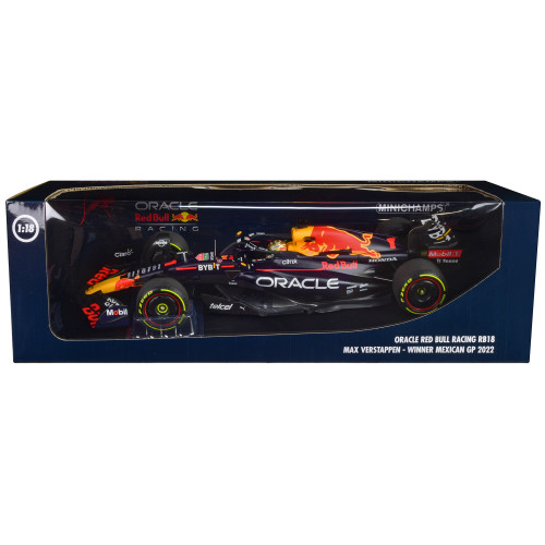 Red Bull Racing RB18 #1 Max Verstappen 