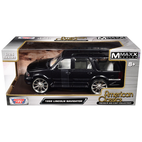 1998 Lincoln Navigator Black Metallic with White Interior 