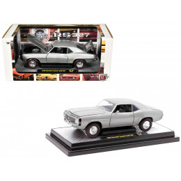 1969 Chevrolet Camaro Z/28 R/S Silver Metallic Limited Edition to 5250 pieces Worldwide 1/24 Diecast Model Car by M2 Machines