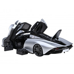 McLaren Speedtail Supernova Silver Metallic with Black Top and Suitcase Accessories 1/18 Model Car by Autoart