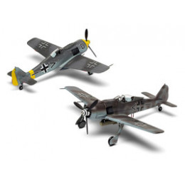 Level 1 Model Kit Focke-Wulf Fw190-A8/F-8 Fighter Aircraft with 2 Scheme Options 1/72 Plastic Model Kit by Airfix