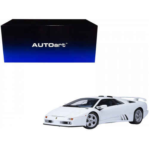Lamborghini Diablo SE30 Jota Impact White 1/18 Model Car by Autoart