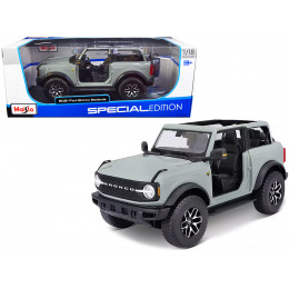 2021 Ford Bronco Badlands Light Gray 