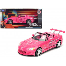 Suki's 2001 Honda S2000 Convertible Pink with Graphics 