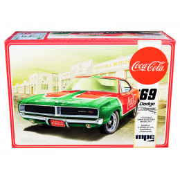 Skill 3 Snap Model Kit 1969 Dodge Charger RT 