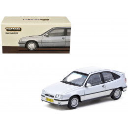 Opel Kadett GSi Silver Metallic 
