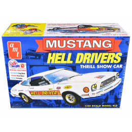Skill 2 Model Kit 1977 Ford Mustang 