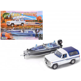 Level 5 Model Kit 1980 Ford Bronco with Bass Boat and Flatbed Trailer Set 1/24 Scale Model by Revell