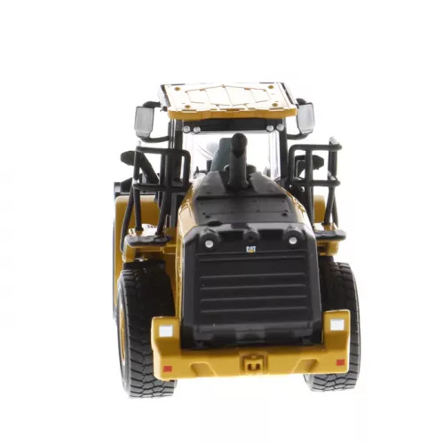 CAT Caterpillar 950M Wheel Loader with Operator 'High Line Series' 1/50 Diecast Model by Diecast Masters